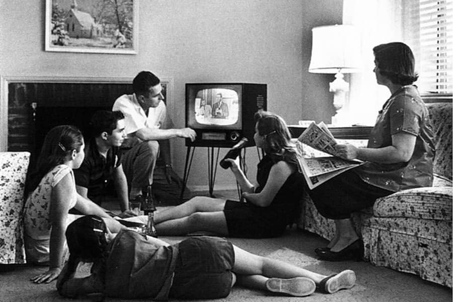 When did the first American television station open?