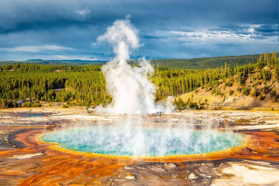 What state contains Yellowstone’s largest area?