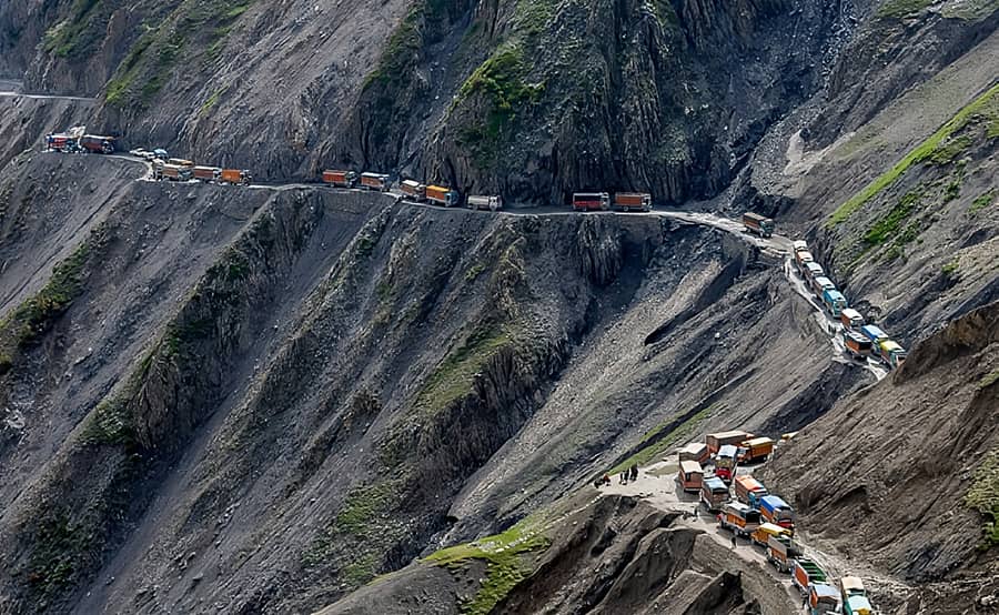 Zojila Pass, India - Most Dangerous Roads in the World